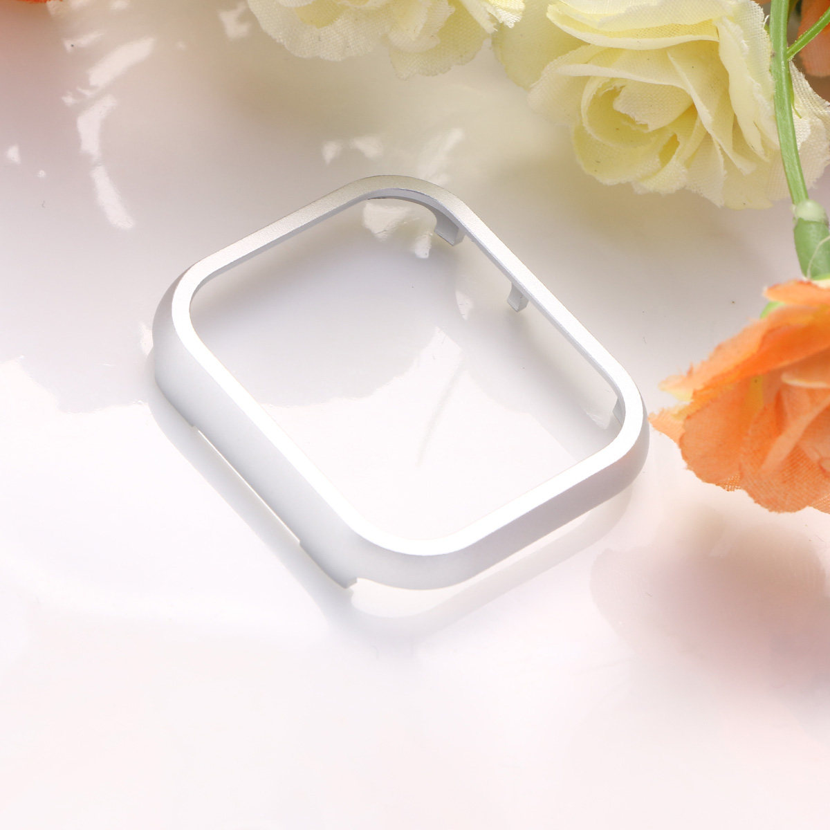 غطاء حماية معدني من سبائك الأل - مراجعة Watch Case Bumper وسعره
